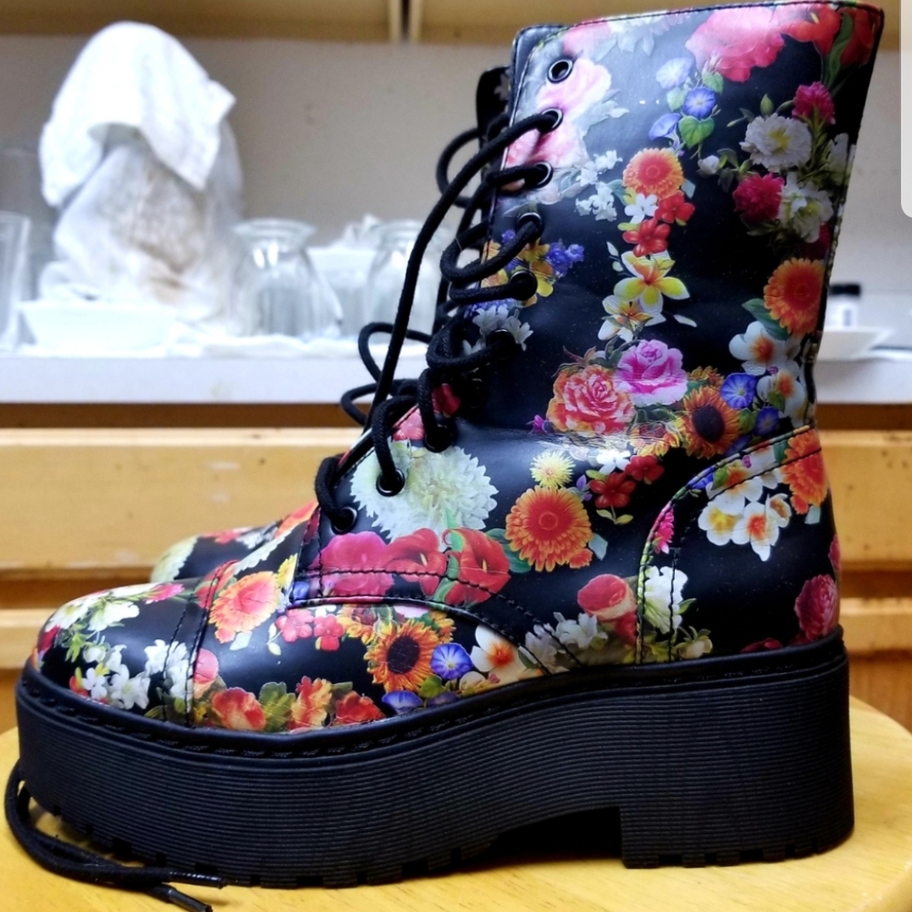 Floral Platform Boots - Picture 2 of 15